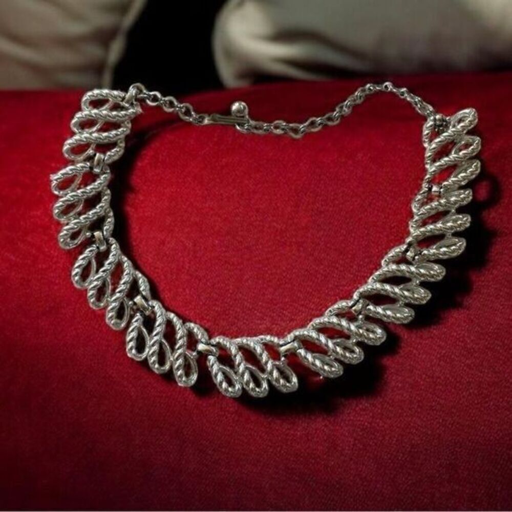 Coro‎ Vintage Silver Tone Choker Necklace Jewelry